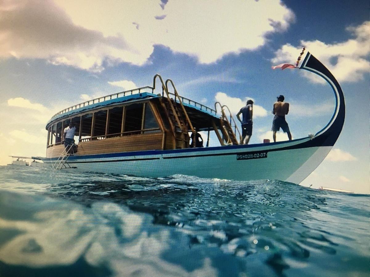 White Dhigurah Guest house